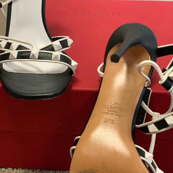 VALENTINO GARAVANI Rockstud leather sandals | NET-A-PORTER Valentino Sandals